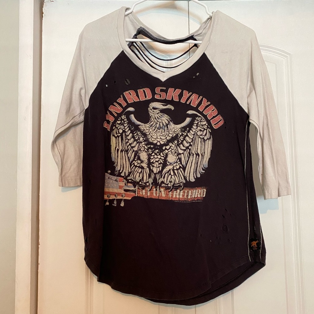 Distressed Long Sleeve Band Tee